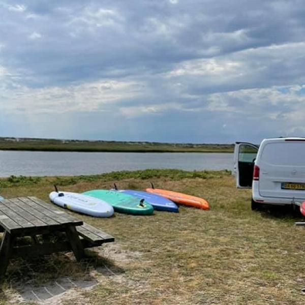 Læsø Eventyr lejer SUP-boards ud på hele Læsø