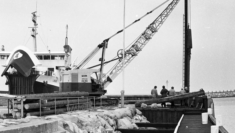 Vesterø Havn udvides foto Bernth Christensen, Læsø Museumsforening.jpg