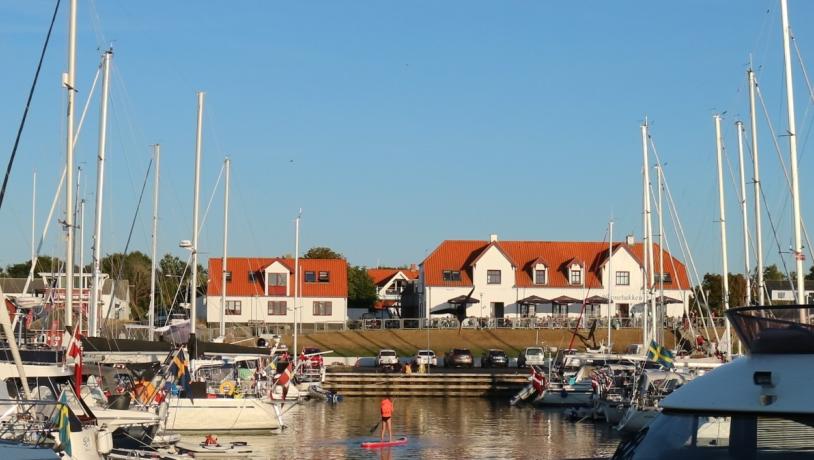 Vesterø Havn og Havnebakken