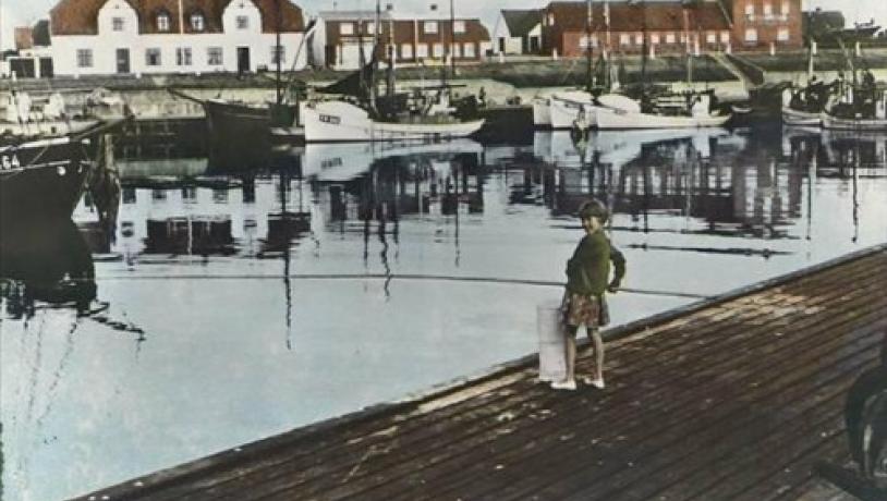Vesterø Havn og havnebakken i gamle dage