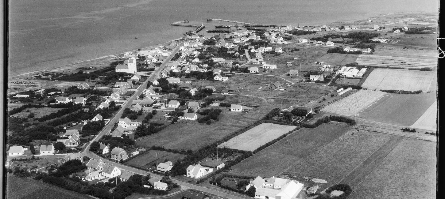 Vesterø By - luftfoto 1952