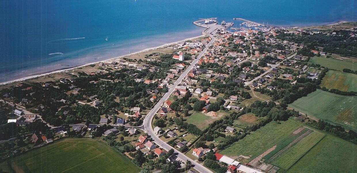 Vesterø Havn og by